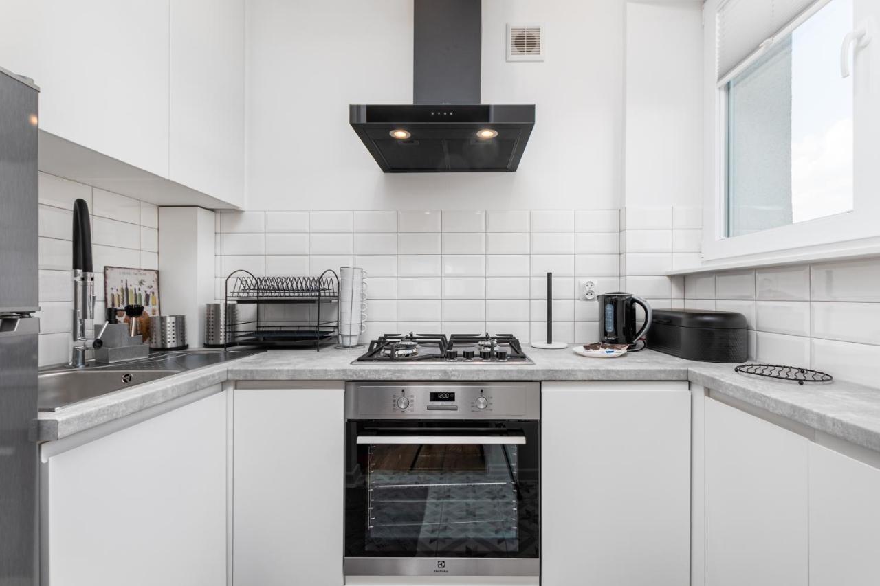 Kasprowicza 15 By Homeprime Warsaw Luaran gambar